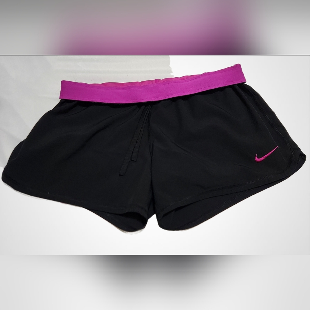 NIKE Dual Layer Training Shorts. Size Medium. Gently Used, Good Condition.